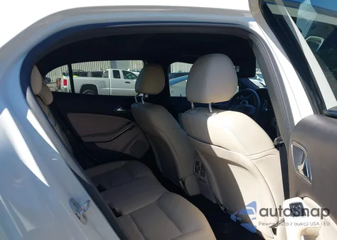 2016 Mercedes-Benz Gla 250 z USA, uszkodzony, nr VIN WDCTG4EB1GJ206999